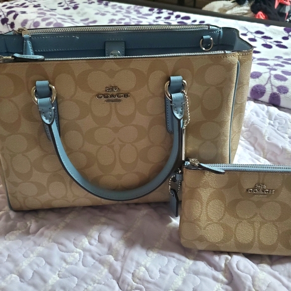 Coach matching set